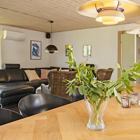 Dom wakacyjny 10 Person Holiday In Bl Vand