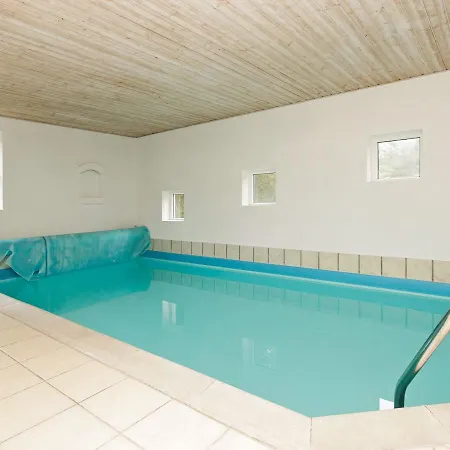 10 Person Holiday In Bl Vand Dom wakacyjny